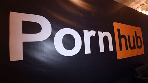 Le site mondialement connu Pornhub.com. Pornhub est l'unique communauté de sexe gratuit avec des téléchargements d'amateurs, des stars du X ayant des rapports sexuels, et la possibilité d'interagir les uns avec les autres.